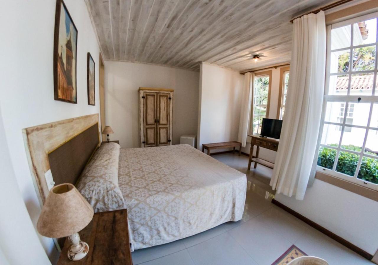 Ville Real Hotel Santo Antonio do Leite Exterior photo
